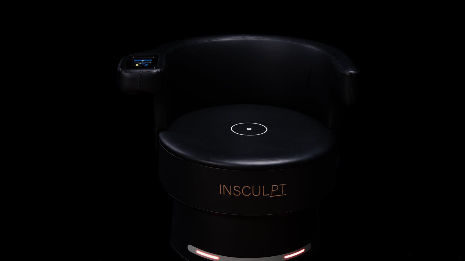 Insculpt Chair hos Pretty Please i Avesta